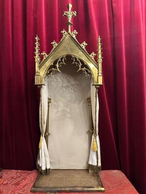 Exposition Chapel style Gothic - Style en Bronze Gilt /Fabrics , Belgium  19 th century ( Anno 1885 )