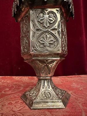 Holy Water Holder style Gothic - Style en Bronze / Silver Plated, France 19 th century ( Anno 1840 )