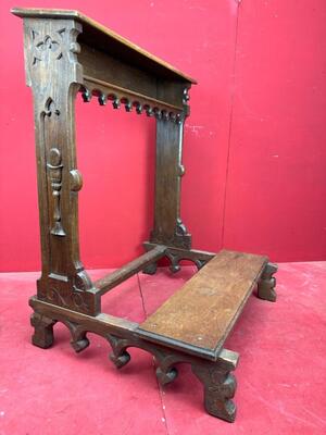 Kneeler style Gothic - Style en Wood Oak, Belgium  19 th century ( Anno 1865 )