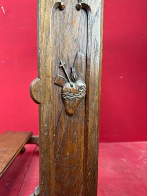 Kneeler style Gothic - Style en Wood Oak, Belgium  19 th century ( Anno 1865 )