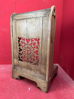 Kneeler style Gothic - Style en Wood, Belgium  19 th century