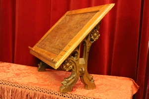 Missal Stand style Gothic - style en WOOD OAK, Belgium 19th century