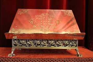 Missal Stand style Gothic - style en Bronze / Silvered / Polished and Varnished, Belgium 19th century