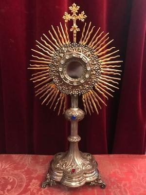 Monstrance style Gothic - style en Silver / Brass / Stones, France 19th century ( anno 1875 )