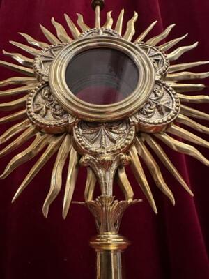 Monstrance  style Gothic - Style en Brass / Bronze / Polished and Varnished / Glass, Belgium  19 th century ( Anno 1885 )