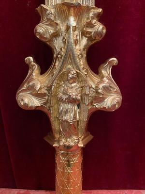 Processional Cross  style Gothic - style en Bronze / Polished and Varnished, France 19 th century ( Anno 1850 )