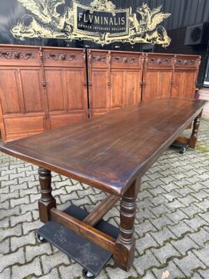 Refectory Table style Gothic - Style en Oak Wood, Belgium  20 th century ( Anno 1955 )