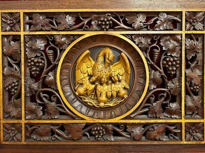 Relief Feeding Pelikan style Gothic - Style en Hand - Carved Wood Oak, Netherlands  19 th century ( Anno 1865 )