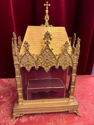 Reliquary - Relic  style Gothic - Style en Bronze / Gilt / Glass, France 19 th century ( Anno 1875 )