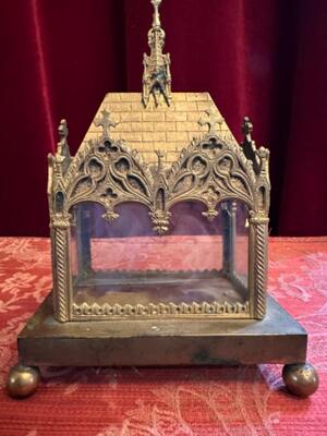 Reliquary - Relic  style Gothic - Style en Brass / Bronze / Glass, France 19 th century ( Anno 1890 )