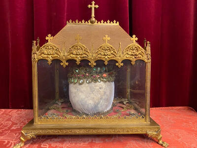 Reliquary - Relic Caput ( Skull ) St. Urbani M. style Gothic - style en Brass / Bronze / Glass , France 19 th century ( Anno 1855 )