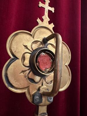 1 Gothic - Style Reliquary - Relic Ex Ossibus St. Hubertus