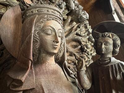 St. Mary Altar style Gothic - Style en Oak wood, Belgium 19 th century ( Anno 1870 )