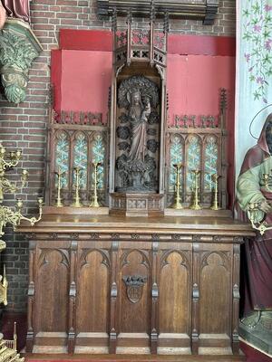 St. Mary Altar style Gothic - Style en Oak wood, Belgium 19 th century ( Anno 1870 )