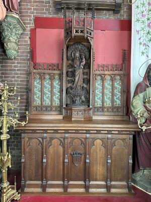 St. Mary Altar style Gothic - Style en Oak wood, Belgium 19 th century ( Anno 1870 )