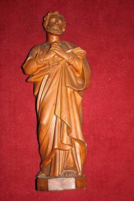 St. Peter style Gothic - style en Terra - Cotta Polychrome, France 19th century ( anno 1880 )