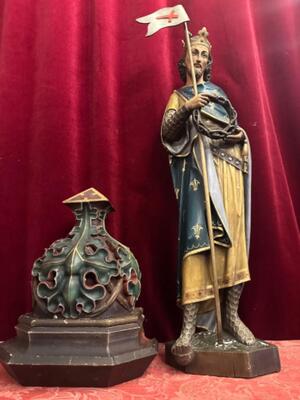 Statue Of Louis Ix Of France With An Accompanying Console style Gothic - Style en Hand - Carved Wood Polychrome , France 19 th century ( Anno 1865 )