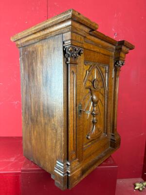 Tabernacle style Gothic - Style en Oak wood, Belgium  19 th century ( Anno 1885 )