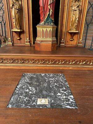 Unique Pilgrim Altar Dedicated To St. James ( Jacobus ) Of Compostella style Gothic - Style en Oak wood / All sculptures are hand - carved wood., Spain 19 th century