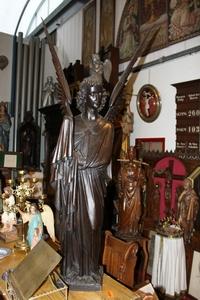 Unique Fully Hand-Carved Angel In Original Colour. style gothic en wood , Dutch 19th century