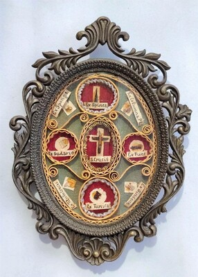 1  Large Multi Reliquary Passion Of Christ