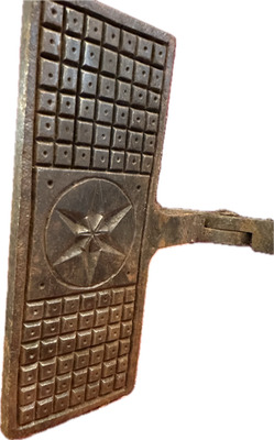 Reliqious Waffle - Iron en Iron, Netherlands  18 th century