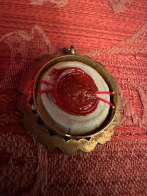 Reliquary - Relic Ex Carne St. Pius X en Brass / Glass / Wax Seal, Italy  20 th century