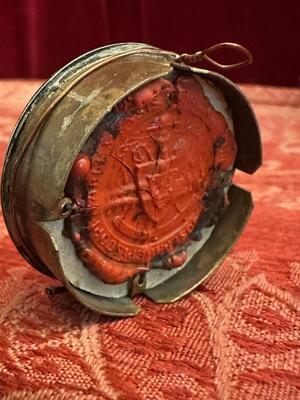 Reliquary - Relic Ex Ossibus St. Hadrianus en Brass / Glass / Wax Seal, Italy  19 th century ( Anno 1855 )