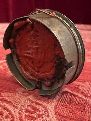Reliquary - Relic Ex Ossibus St. Hadrianus en Brass / Glass / Wax Seal, Italy  19 th century ( Anno 1855 )