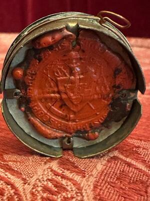 Reliquary - Relic Ex Ossibus St. Hadrianus en Brass / Glass / Wax Seal, Italy  19 th century ( Anno 1855 )
