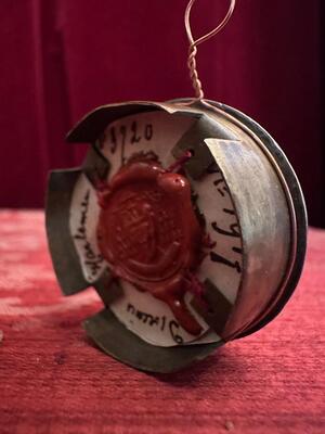 Reliquary - Relic Ex Pallio St. Joseph en Brass / Glass / Wax Seal, Belgium  19 th century ( Anno 1855 )