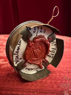 Reliquary - Relic Ex Pallio St. Joseph en Brass / Glass / Wax Seal, Belgium  19 th century ( Anno 1855 )