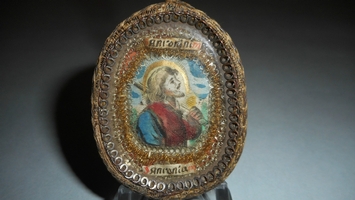Reliquary. Relics Of : St. Antonia, St. Antonini, St. Joanni, St. Justi, St. Raymundi, St. Pius. en fully hand - made double - sided. aquarel - engraving + wax Agnus Dei, Italy 17 th century