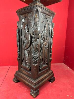 Double - Sided Lectern style Renaissance en Hand - Carved Wood , Brittany - France 17 th century