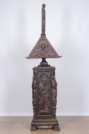 Lectern Expected ! style Renaissance en Hand - Carved Wood , Brittany - France 17 th century