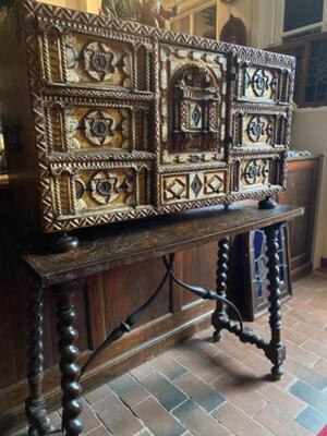 Exceptional Vargueno Cabinet style Renaissance - Style en Fully Hand - Carved Wood / Ivory / Pearl Inlay / Hand Forget Iron Locks, Spain 17 th century