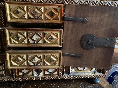 Exceptional Vargueno Cabinet style Renaissance - Style en Fully Hand - Carved Wood / Ivory / Pearl Inlay / Hand Forget Iron Locks, Spain 17 th century