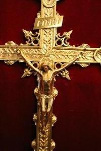 Processional - Cross style Romanesque en Bronze / Polished and Varnished, France 19th century (1870)