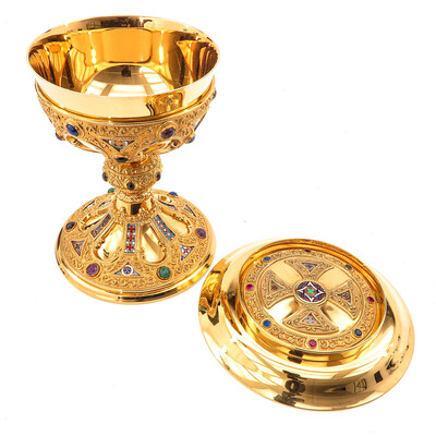 Chalice With Original Paten & Case style Romanesque - Style en Silver Cuppa Gilt / Stones , Spain 20 th century