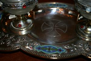 Cruets style Romanesque - Style en Brass / Glass / Enamel / Stones, France 19th century anno 1875