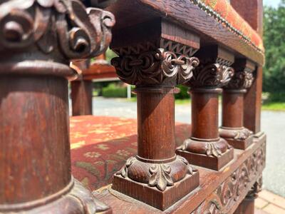 Very Rare Bench style Romanesque - Style en Oak / Fabrics, Belgium  19 th century ( Anno 1865 )