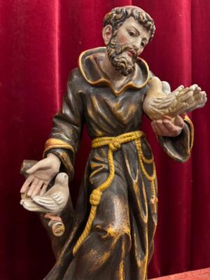 St. Francis Sculpture en Hand - Carved Wood Polychrome / Gilt, Italy  20 th century