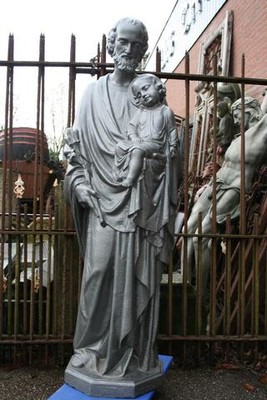 St Joseph Statue. Measures Base: 40 Cm W. X 35 Cm D. en CAST IRON, France 19th century