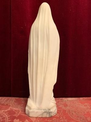 St. Mary Lourd Statue en Alabaster / Marble, Belgium 19th century