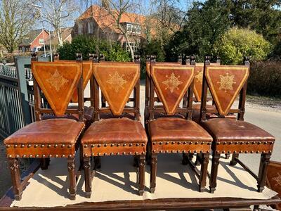 Exceptional Adjustable Table With Matching Chairs en Oak / Leather, Spain 19 th century