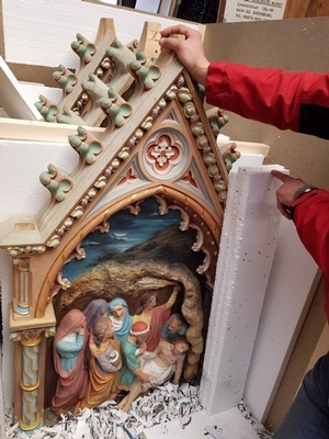 Packing Process Complete Set Stations Of The Cross For France 2018