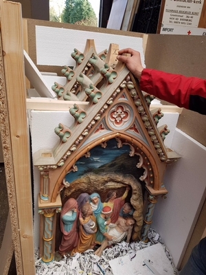 Packing Process Complete Set Stations Of The Cross For France 2018