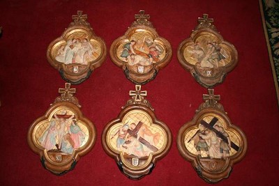 Stations Of The Cross  en Plaster Polychrome, FRANCE 19 th century