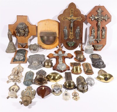 Holy Water Holders en Wood / Glass / Brass / Porcelain, 20 th century