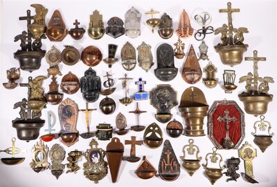 Holy Water Holders en Wood / Glass / Brass / Porcelain, 20 th century